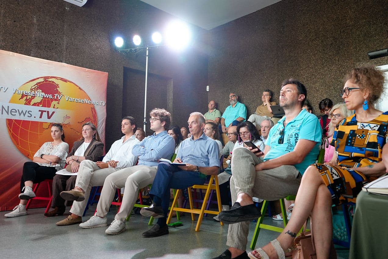 incontro licata pubblico