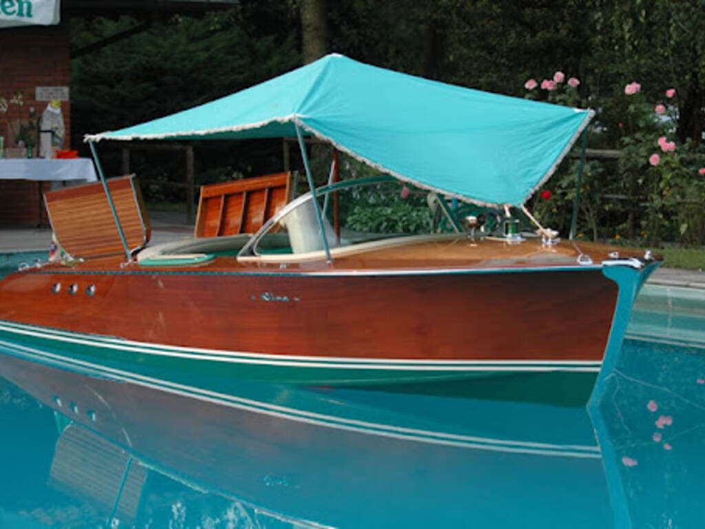 Sessant’anni a trenta metri dal lago: la storia di Nautica Lavazza a Brebbia