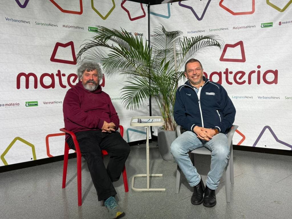 Auto ibride, guida al cambiamento: tra risparmio, tecnologia e sostenibilità