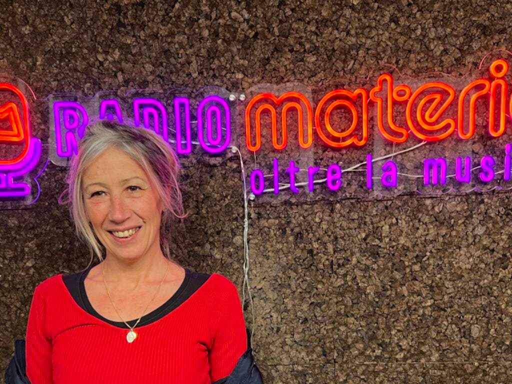 Dal palcoscenico della danza al pascolo tra i monti, Chiara Pasquali ha scelto le capre e Vararo