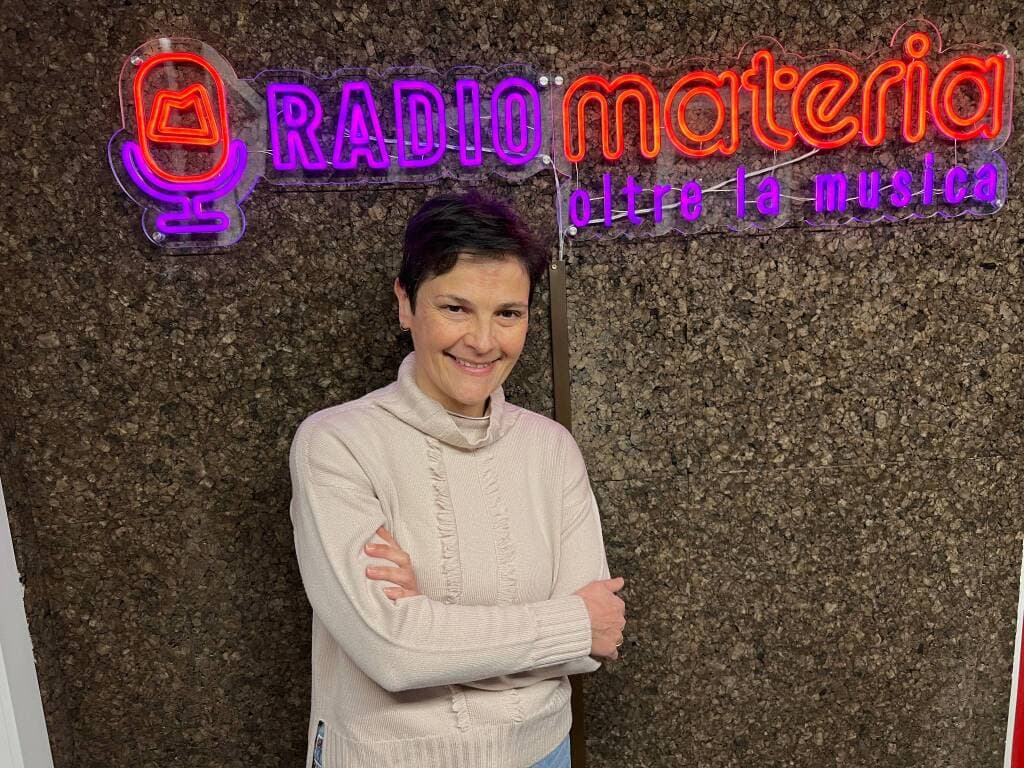 Quando la scrittura cambia il mondo e aiuta a pensare: la storia della calligrafa Stella Troyli