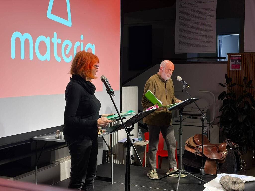 Il viaggio di Betty e Chicco Colombo (ri)parte dalle selle appoggiate accanto al palco