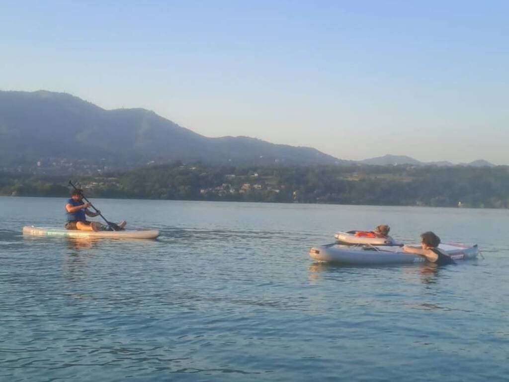 Circolo Remiero di Bodio Lomnago: sul lago di Varese si cresce con il SUP e il rispetto per l’ambiente